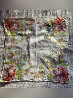 Vintage White Floral Square Linen Handkerchief